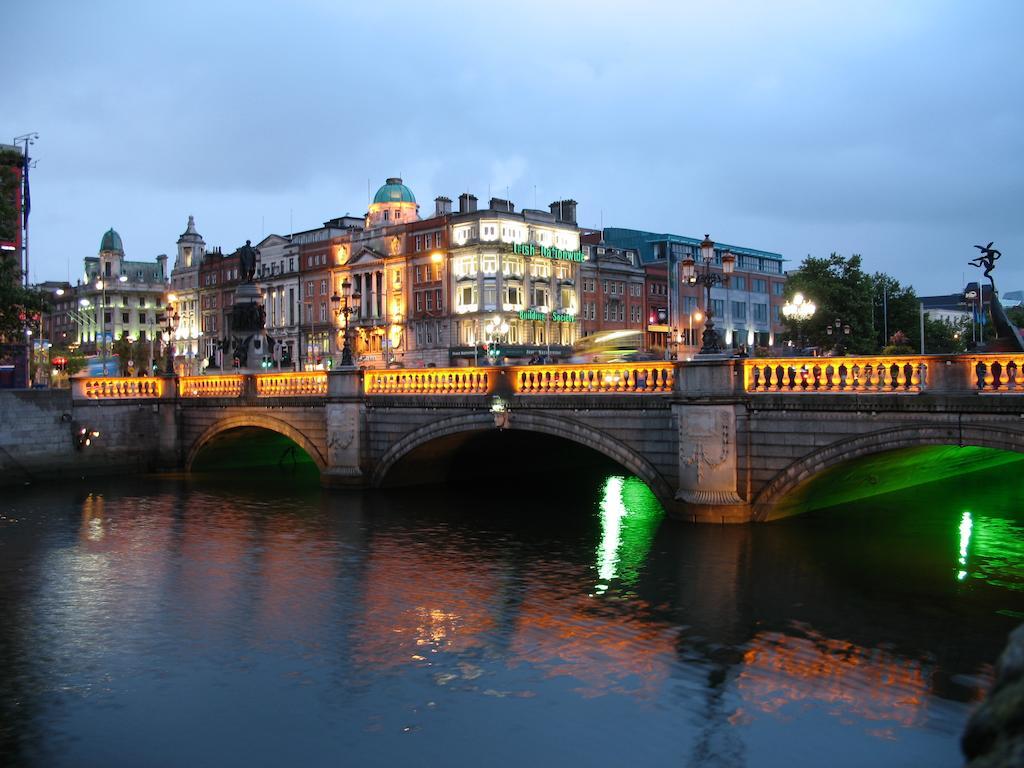 Paddy'S Palace Dublin Hostel Bagian luar foto